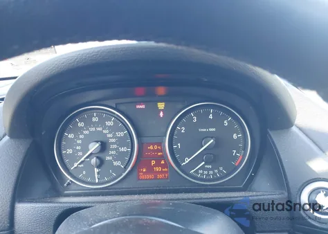 2015 BMW X1 xDrive28I z USA, uszkodzony, nr VIN WBAVL1C56FVY25088